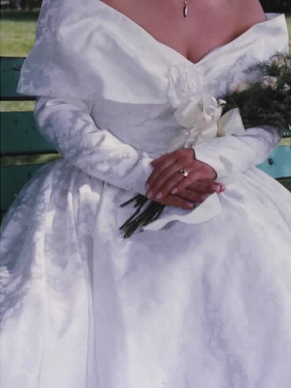 Vintage Classic Off-Shoulder White Bridal Gown with Long Sleeves